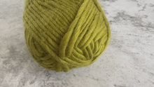 Load and play video in Gallery viewer, chunky merino  wool
