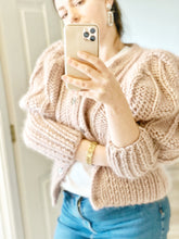 Load image into Gallery viewer, Knitting Pattern PDF Chunky Knit Cardigan with Puffed Sleeves Size M-L. Couer Cardigan by NinElDesign
