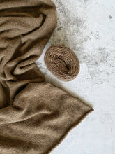 Load image into Gallery viewer, camel hair wool
