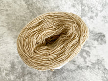 Load image into Gallery viewer, camel wool yarn
